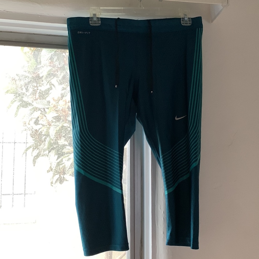 Nike Crops - image 4